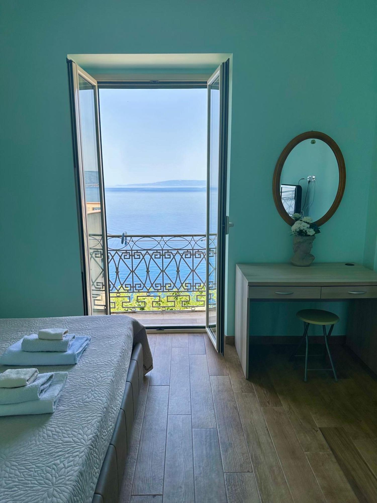 Nel Blu Dipinto Di Blu Villa Шила Екстериор снимка